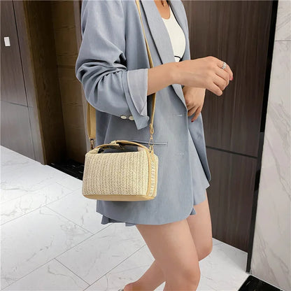HOMEFISH Summer Small Straw Handbag Trendy Shoulder Bag Woven Bucket Crossbody Bag Casual Seaside Beach Bag Gilrs Handle Tote