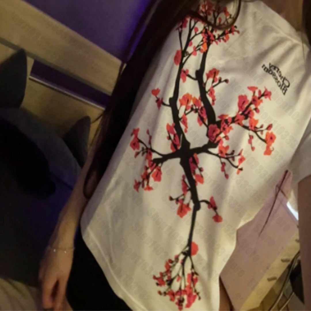 Cute girls Women T-shirt Streetwear Gothic Harajuku Graphic T-shirts Retro Kawaii Printing Slim Women T-shirts Y2k Style 2000s
